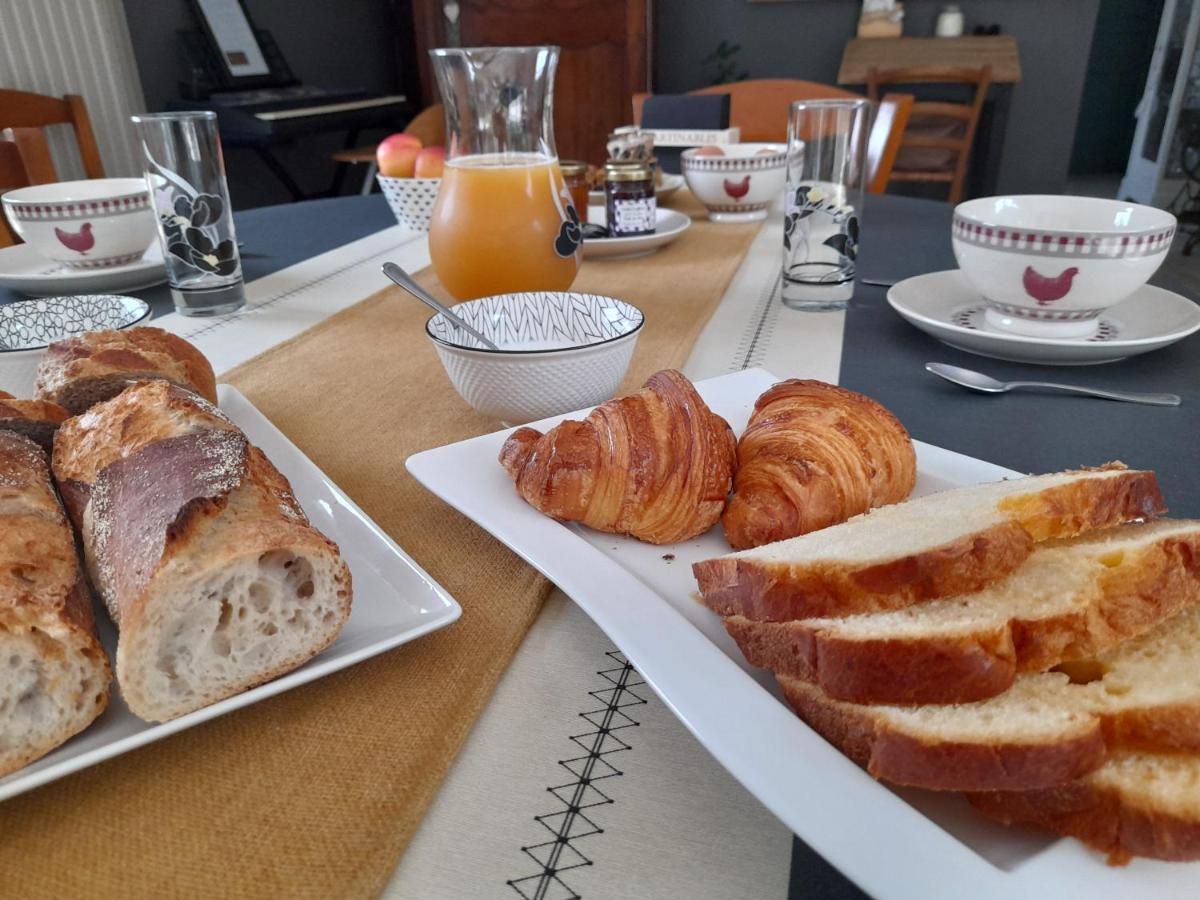 A L'Oree Du Cedre Hotel Pouzauges Kültér fotó